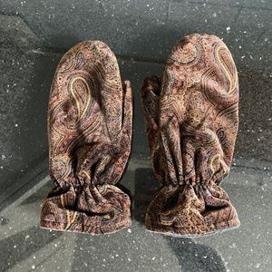 Brand New Velvet Paisley Mittens